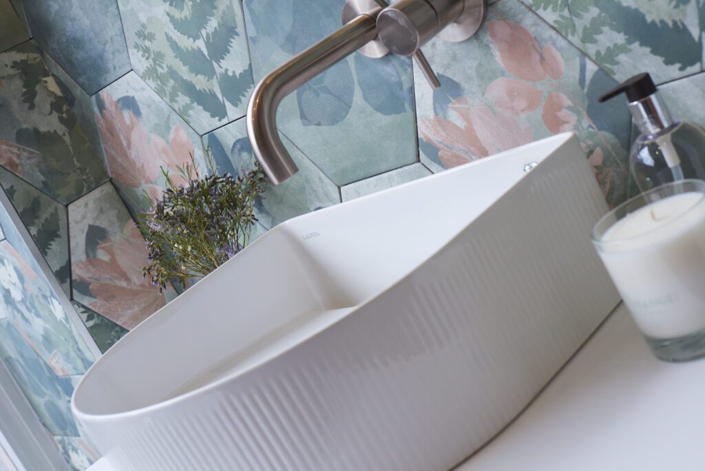 CasaNora Showroom Laufen Bathroom 15 | CasaNora